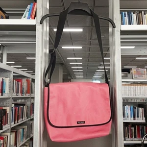 Kate Spade Nylon Messenger Bag Pink Computer Laptop Crossbody Utility Purse Flaw - Picture 1 of 10