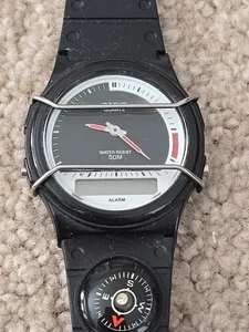 Vintage Casio AQW-5 Men's Quartz LCD Wristwatch Japan Steel & Plastic - Picture 1 of 7