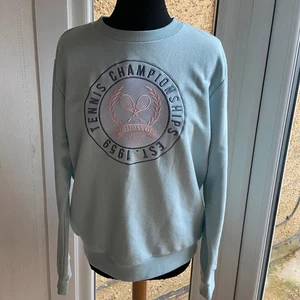 Women’s Ellesse Sweatshirt  Jumper pale blue With Logo size 10 Fleece Lined - Picture 1 of 7