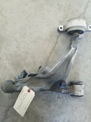 Brazo de control inferior delantero derecho Infiniti G35 G37 sedán 07-13 54500JU41B Foto 1 de 4