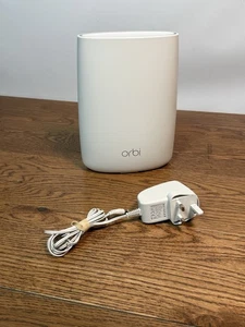 Netgear Orbi RBS50v2 AC3000 Tri-Band Mesh Wi-Fi Satellite - Unité complémentaire - Photo 1/7