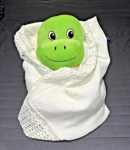 Beautiful Vintage Ivory Receiving Blanket Crocheted Edge in LN Condition - Picture 1 of 6