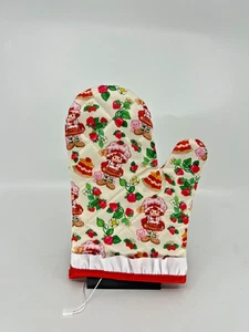 Strawberry Shortcake Oven Mitt Kitchen Heat Resistant Cook New Girl Retro Gift - Picture 1 of 3
