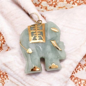 Vintage 14K Gold & Light Green Jade Elephant Pendant - Picture 1 of 5