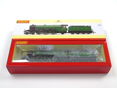 Hornby OO Gauge LNER Green A1 Class 'Knight of Thistle' DCC Ready R3989 Boxed - Image 1 of 4
