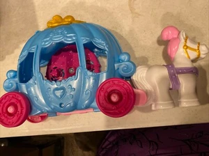 FP Fisher Price Little People CINDERELLA DANCING CARRIAGE FF - Picture 1 of 3