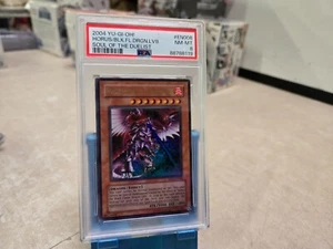 Yu-Gi-Oh 2004 - Horus The Black Flame Dragon nivel 8 - EN008 - PSA 8 - Imagen 1 de 2