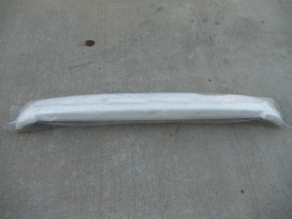 Amortiguador de energía para parachoques trasero Subaru Legacy 1991 OEM 90 91 93 57730AA020 Foto 1 de 1