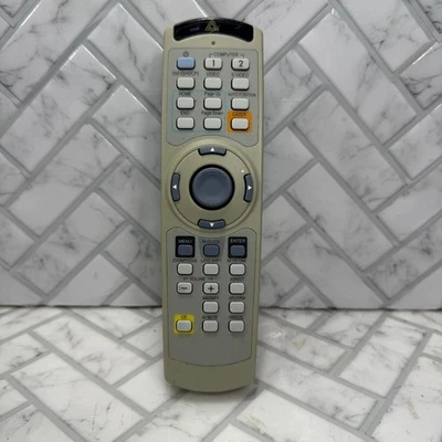 Mitsubishi 939P930-10 проектор пульт дистанционного управления чистый проверен и работает см. видео - Изображение 1 из 4