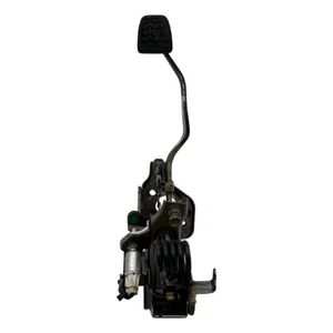 TOYOTA HILUX CLUTCH PEDAL MANUAL 2.5/3.0 2006-2015 313010K200 - Picture 1 of 7