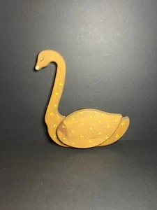 Vintage Homeco Home Interiors Wooden Wall Hanging Polka Dot Swan Goose w/ Pocket - Picture 1 of 6