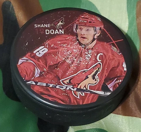 SHANE DOAN #19 ARIZONA COYOTES NHL NHLPA PUCK MADE IN  SLOVAKIA 🇸🇰 Cover