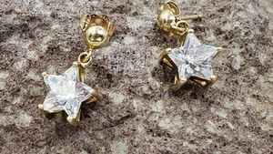 Stars Shape with Cubic Zirconia Earrings in 14 K Yellow Gold Push Back* - Picture 1 of 8