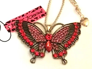 Betsey Johnson Halskette Neu mit Etikett Schmetterling Anhänger Kristalle Strass rot rosa - Bild 1 von 3