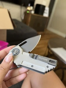 Mantis Wile E TanFolding PocketKnife G-10 Handles Stainless Blade MT9D/Used once - Picture 1 of 5