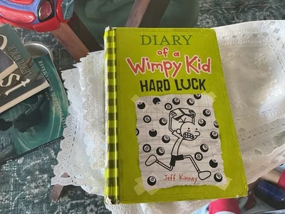 DIARY OF A WIMPY KID HARD LUCK SIGNED FROM JEFF KINNEY (search It Up) Foto 1 de 2