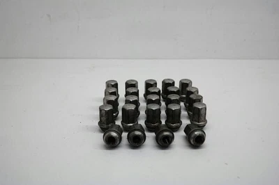 2014 Chevy Tahoe Lug Net Set x20  Foto 1 de 4