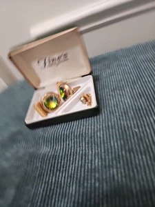 Vintage Mens Cut Faceted Stone Gold tone Cufflink And Tie Tack Set - Picture 1 of 7