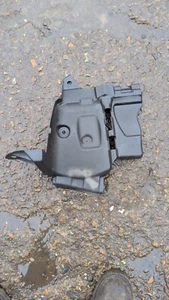 DACIA LOGAN PROTECTOR CONTRA SALPICADURAS DELANTERO IZQUIERDO 638312139R MCV 2015 - Imagen 1 de 4