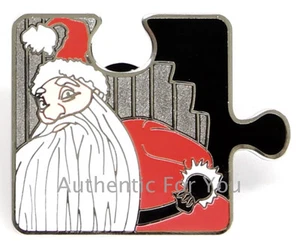 Disney Character Connection NBC Nightmare Christmas Mystery Puzzle Pin - SANTA - Bild 1 von 2