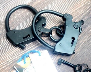 Vintage Handcuff Cast Iron Working Lock with Key Western Handcuffs 11 Inch - Picture 1 of 5