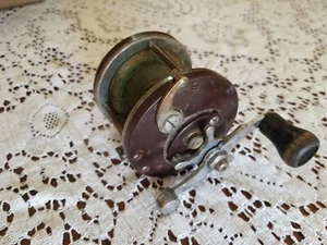 Vintage Bay City Fishing Reel / Functional / Wear & Patina / Art / Paperweight - Picture 1 of 8