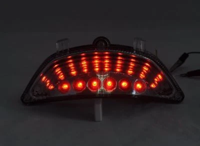 Luz trasera de freno LED de humo intermitente integrada para Yamaha 2009-2020 VMAX 1700 Foto 1 de 4