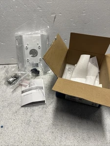 Bosch NDA-U-PMAS Small Pole Mount Adapter. Open Box - Bild 1 von 2