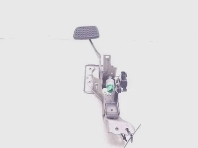 Lexus RX450H 2010 3,5 L montaje de pedal de freno  Foto 1 de 4