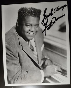 FATS DOMINO-ROCK AND ROLL LEGEND-SIGNED PHOTOGRAPH LIFETIME COA. - Picture 1 of 2