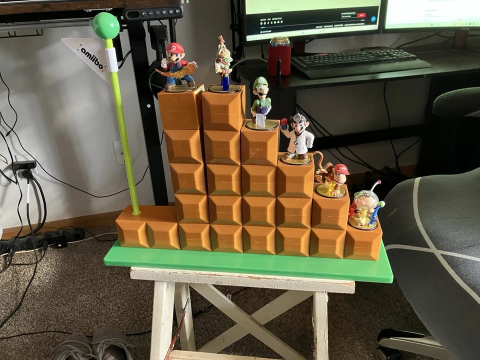 NINTENDO AMIIBO STAIRS DISPLAY STAND  (Super Smash Brothers Lot of Six Figures - Image 1 of 4