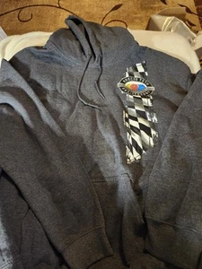 Felpa con Cappuccio Uomo NASCAR 75° Anniversario Logo (1948-2023) Taglia Large Grigio - Foto 1 di 7