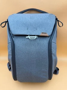 Peak Design Everyday Backpack 20L Ash Gray Camera Bag - Picture 1 of 10