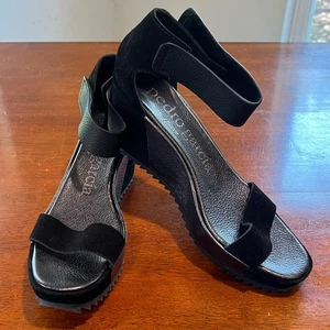 Pedro Garcia Wedge Sandals Ankle Strap Platform Black Suede Leather Spain US 12 - Picture 1 of 13
