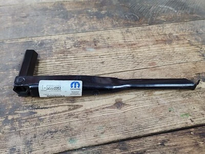 NUEVO FABRICANTE DE EQUIPOS ORIGINALES MOPAR 1987-1990 Jeep Wrangler YJ Llave de tuerca de gato de neumático de repuesto 520035283 Foto 1 de 4