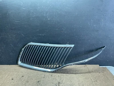 2013 to 2016 Lincoln MKT Left Driver LH Side Front Grill Grille OEM M6304 DG - Image 1 of 4