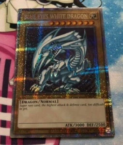 Yu-Gi-Oh BLUE EYES WHITE DRAGON Prismatic Secret Rare ANIMATION CHRONICLE 2022 - Picture 1 of 2