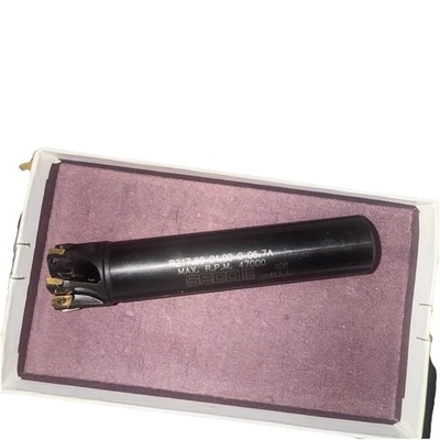 SECO R217.69-01.00-0-06.7Aa With Inserts - Image 1 of 3