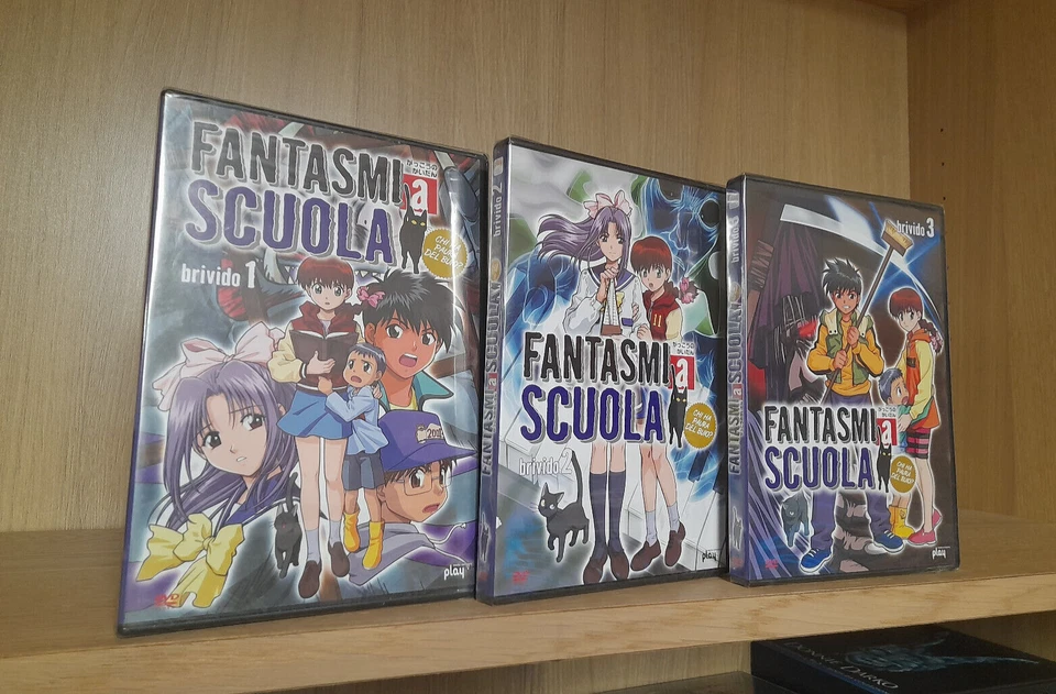 FANTASMI A SCUOLA _ BRIVIDO 1 2 3 _ 3 DVD COMPLETO _ Anime _ SIGILLATI - Immagine 1 di 1