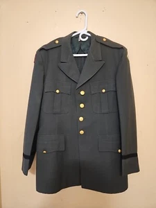 Vintage US Army Green 44 Man's Coat Size 42 R Wool Serge Military Dress Uniform - Picture 1 of 10