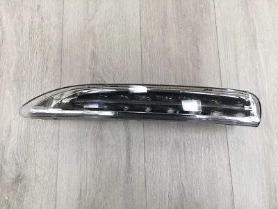 Gute originale Porsche Cayenne 958 Bugleuchte Tagfahrlicht Leuchteinheit links - Bild 1 von 4