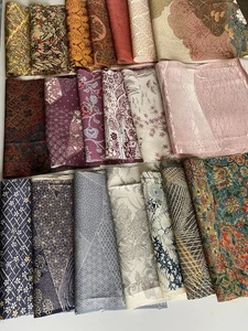 20pc Vtg Japanese Kimono Silk Fabric Remnants Lot Patchwork Craft Japan, 934 - Picture 1 of 8