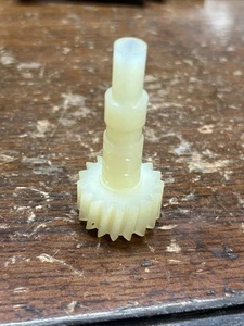 NOS Rambler American  17 Tooth Speedometer Gear 3131168 1950-1960 9/34 - Picture 1 of 2