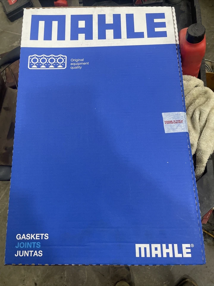 Mahle 95-3747 Complete Engine Gasket Kit Less Head Gaskets Ford 6.0L Powerstroke - Image 1 of 3