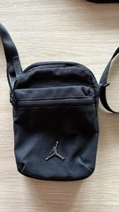 Nike Jordan Airborne Bag, Tasche Schwarz, Gut Erhalten - Bild 1 von 10
