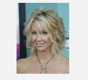 Peluca de cabello humano de 12 pulgadas de moda corta rubia clara Bob ondulada pelucas sin tapa - Imagen 1 de 7