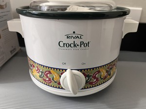 Vintage Rival Crock Pot  #3122  CH 2.0 Quart Plastic Lid USA WORKS