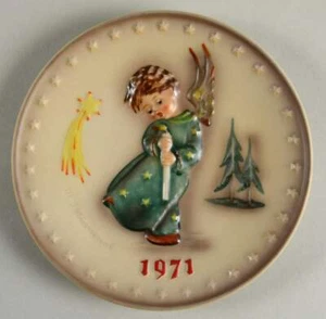 Goebel Hummel Jahresteller - Goebel Himmlischer Engel - ohne Karton 67017 - Bild 1 von 1