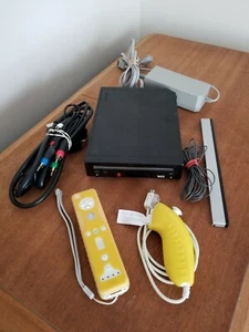 Komplette funktionierende Nintendo Wii Systemkonsole RVL-101 Steuerkabel Spiel Bundle B - Bild 1 von 7