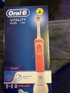precio oral b vitality 100